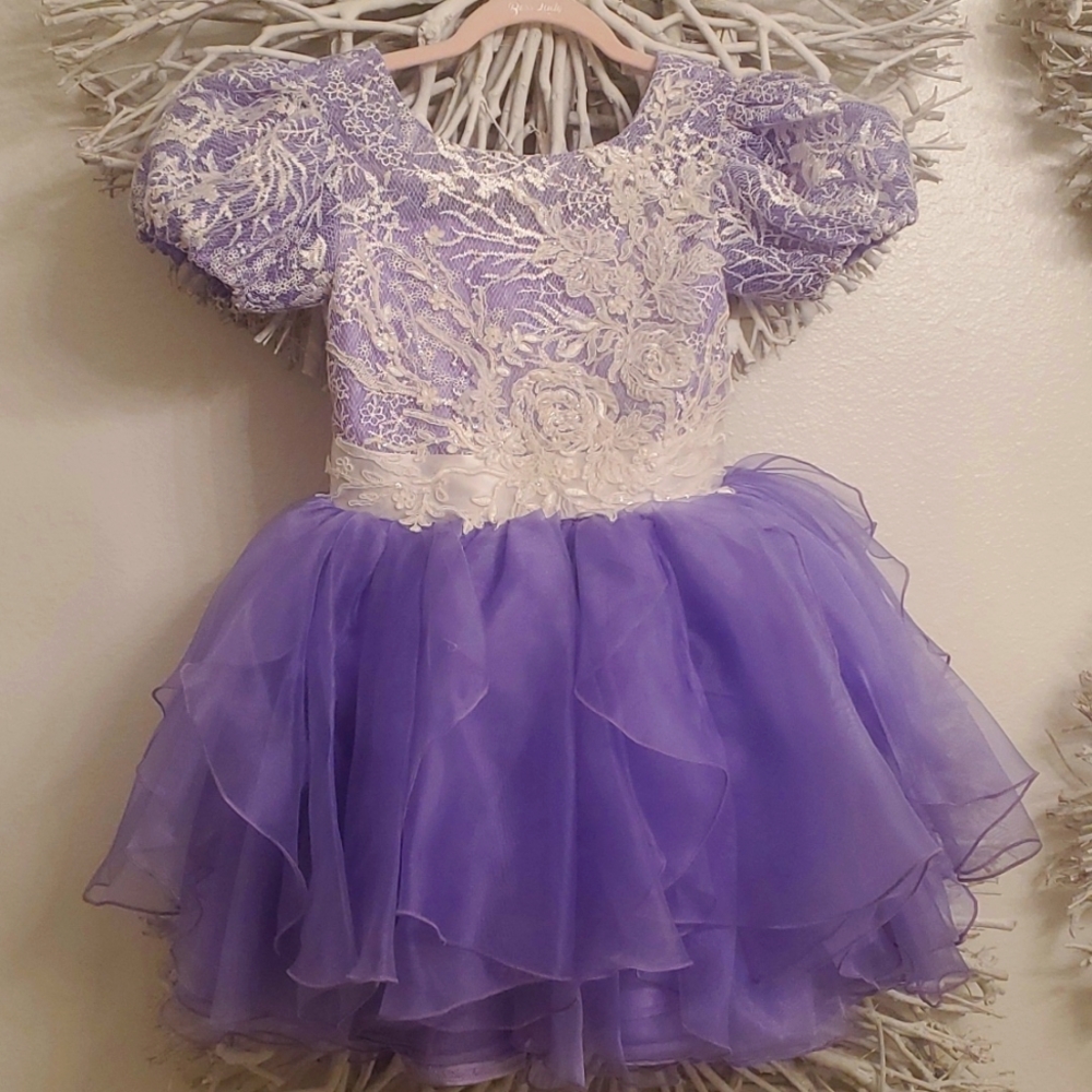 Custom design by Urica 💜